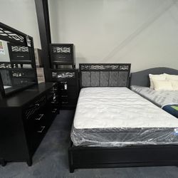 4pc Queen Bed Set