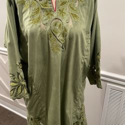 Embroidery Kashmir Pheran