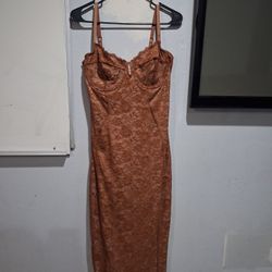 Sexy Dress W/ Sewed In Body Shaper. 