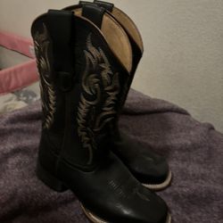 BLACK WIDE CALF BOOT BARN BOOTS