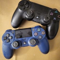 Ps4 Controllers Set Of 2 50$