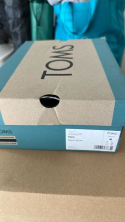 Brand New Toms Diana Black Canvas Youth Size 4