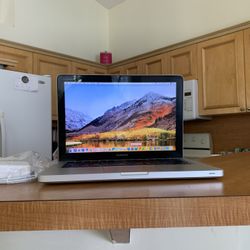 Apple MacBook Pro i5