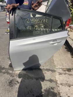 2016-2022 TOYOTA PRIUS REAR LEFT DOOR 