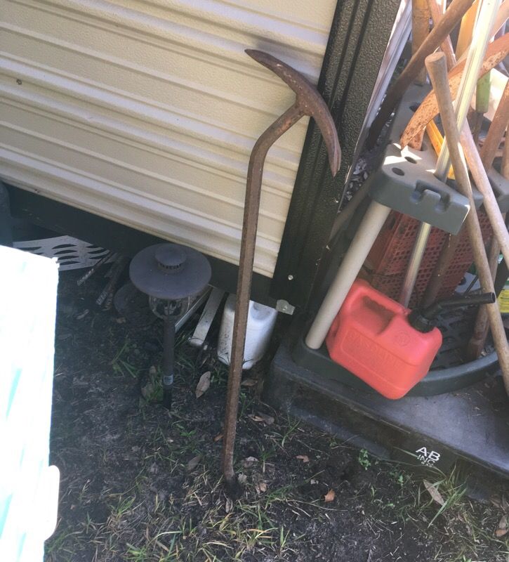 Vintage heavy duty wrecking bar