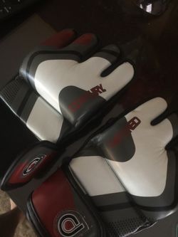 UFC Pro Gloves