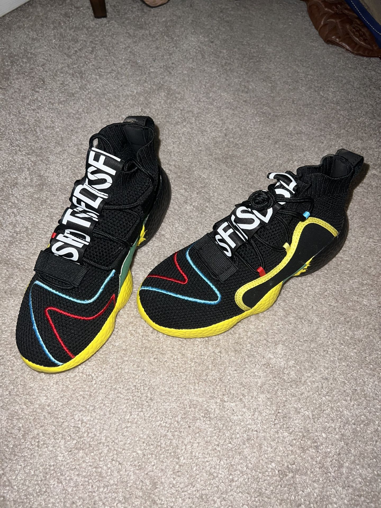 NEW Foam Base Sneakers