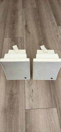 Infinity Outrigger Speakers