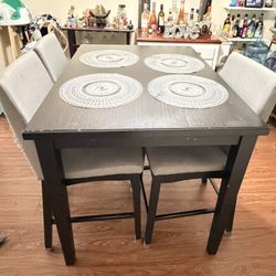 Dinning Table