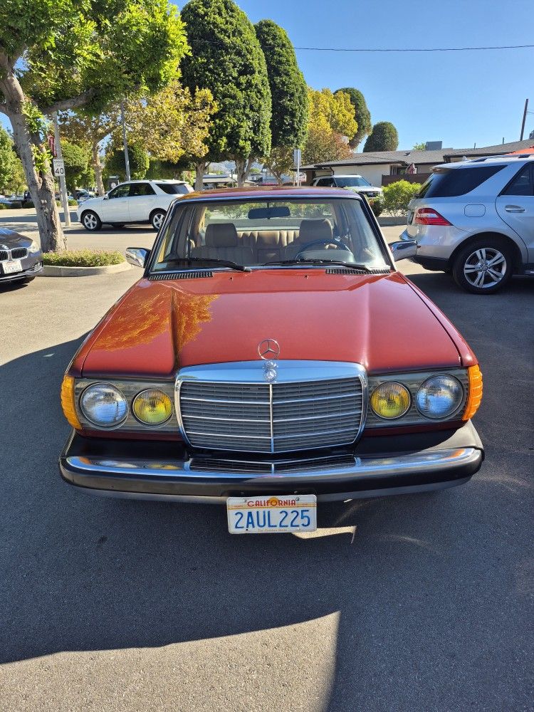 1983 Mercedes-Benz 300