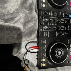 Pioneer DDJ 400