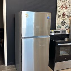 Refrigerator Midea