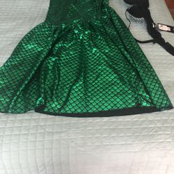 halloween women mermaid