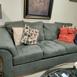 Sofa 7' $85
