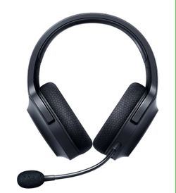 New Razer Barracuda X Wireless Gaming Headset for PC, PS5, PS4, NS, Mobile, 2.4GHz, Bluetooth, 250g, Black.