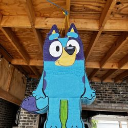 bluey piñata