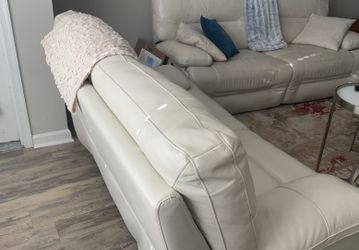 Love seat