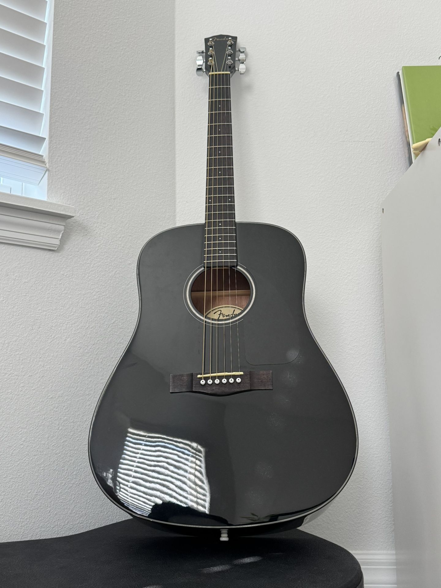 fender acoustic guitar