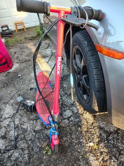Razor Electric Scooter Spider-Man Edition