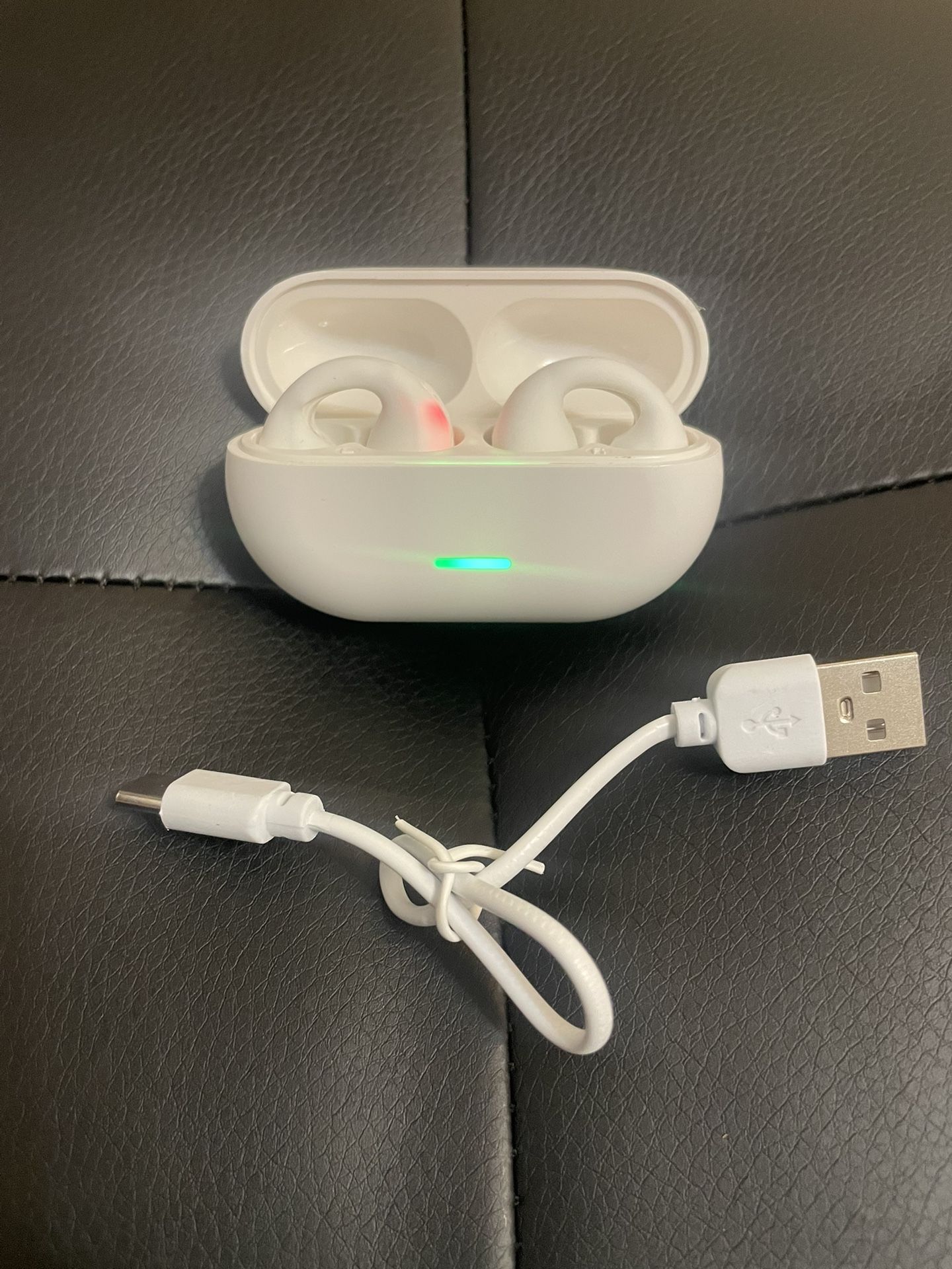 Bluetooth earbuds headphones with charger