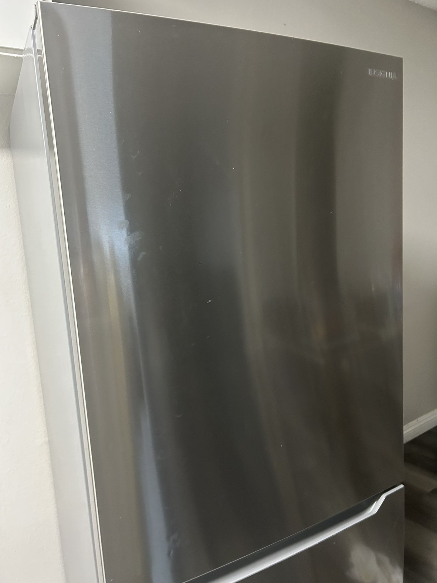Insignia fridge