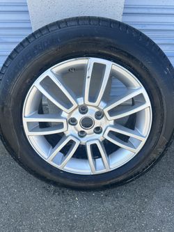 Rim and tire Fits Range Rover’s 2000 to 2013