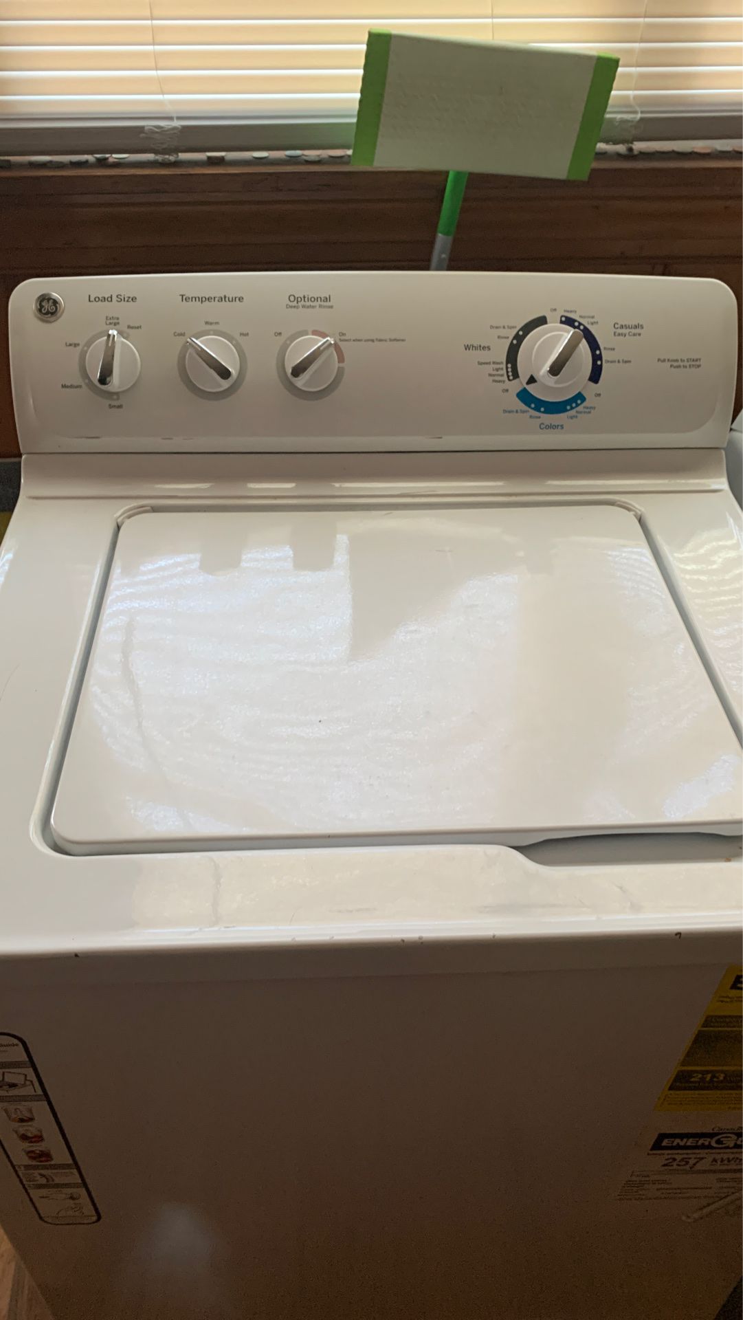 Selling GE washer. The center is off-balance so it makes a loud noise why it’s running. Works really well is about 3 1/2 years old washers spins out