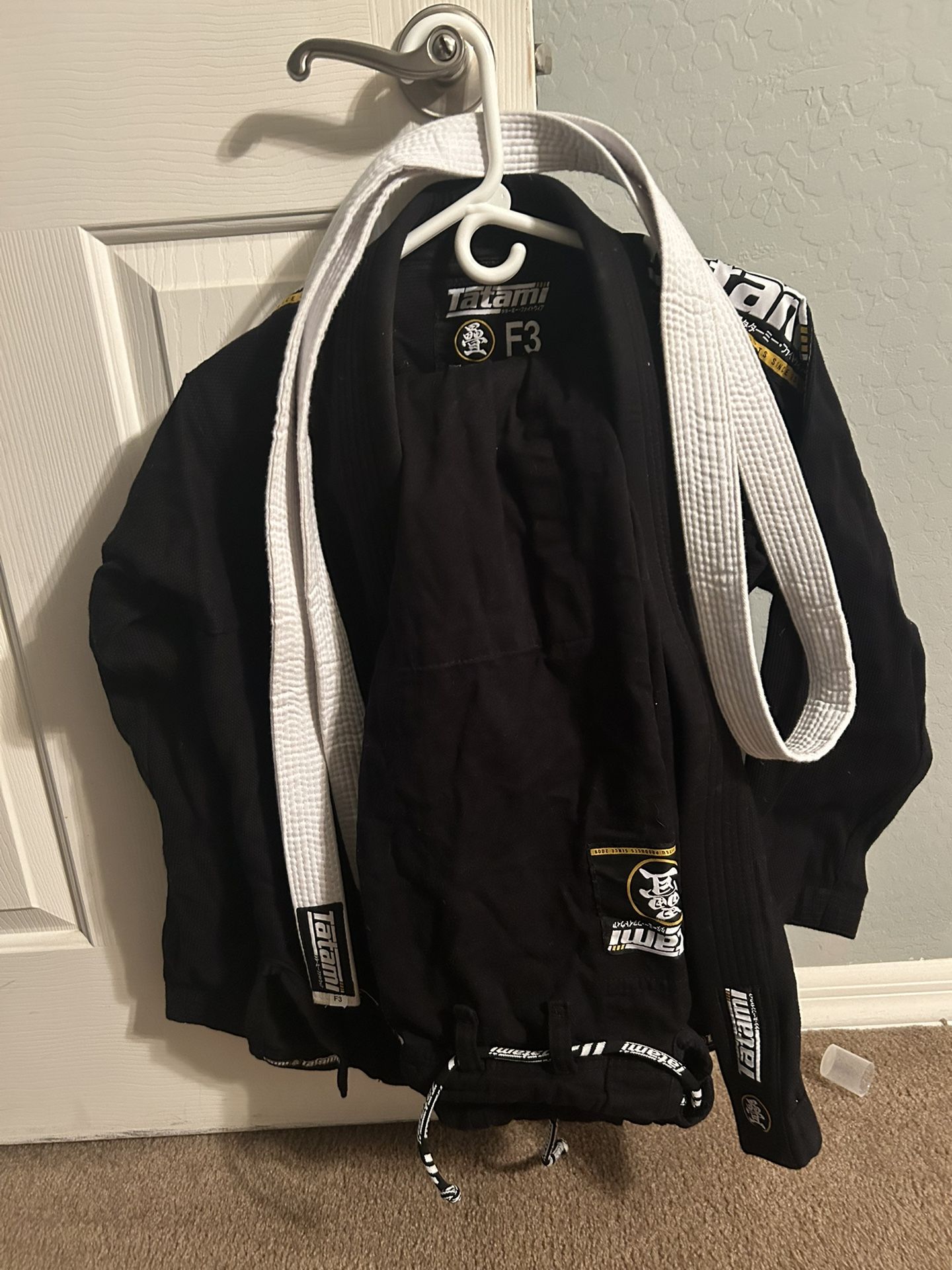Women Brazilian Jiu- Jitsu Kimono