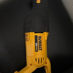 DE WALT 20 V SAW SAW REGULAR 