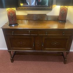 Dresser set