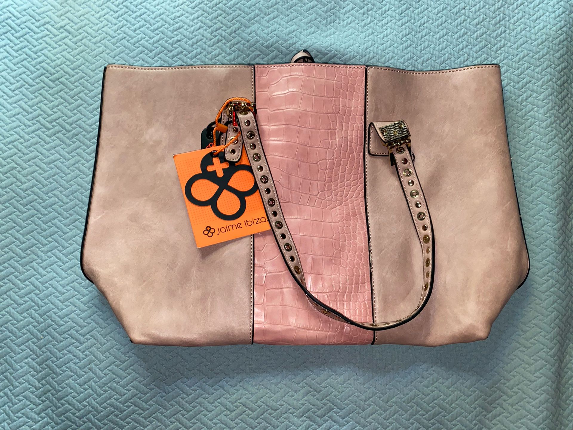 jaime lbizo bag ( NOT FREE)