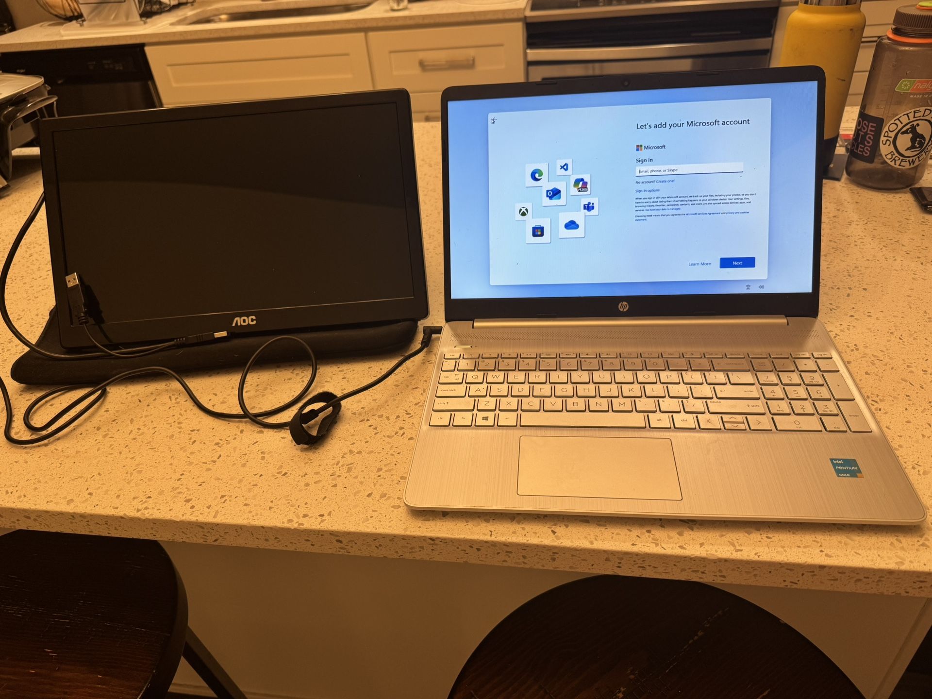 HP Laptop & Portable Display Monitor