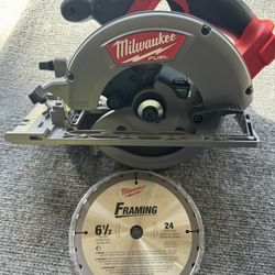 Milwaukee Fuel 6 1/2 Circular Saw TOOL ONLY