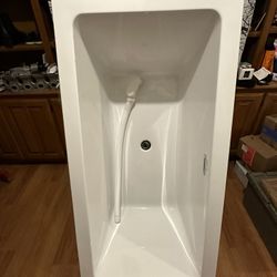 Vanity Art Freestanding Soaking Tub