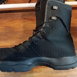 Nike Air Jordan Future Boot Sneakers Black Size 12 Water Resistant 