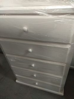 Pinewood white dresser