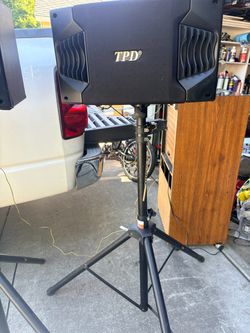 Vintage TDP speakers with Tripod stands nice sound