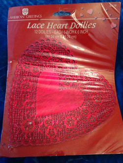 12 Lace Heart Doilies