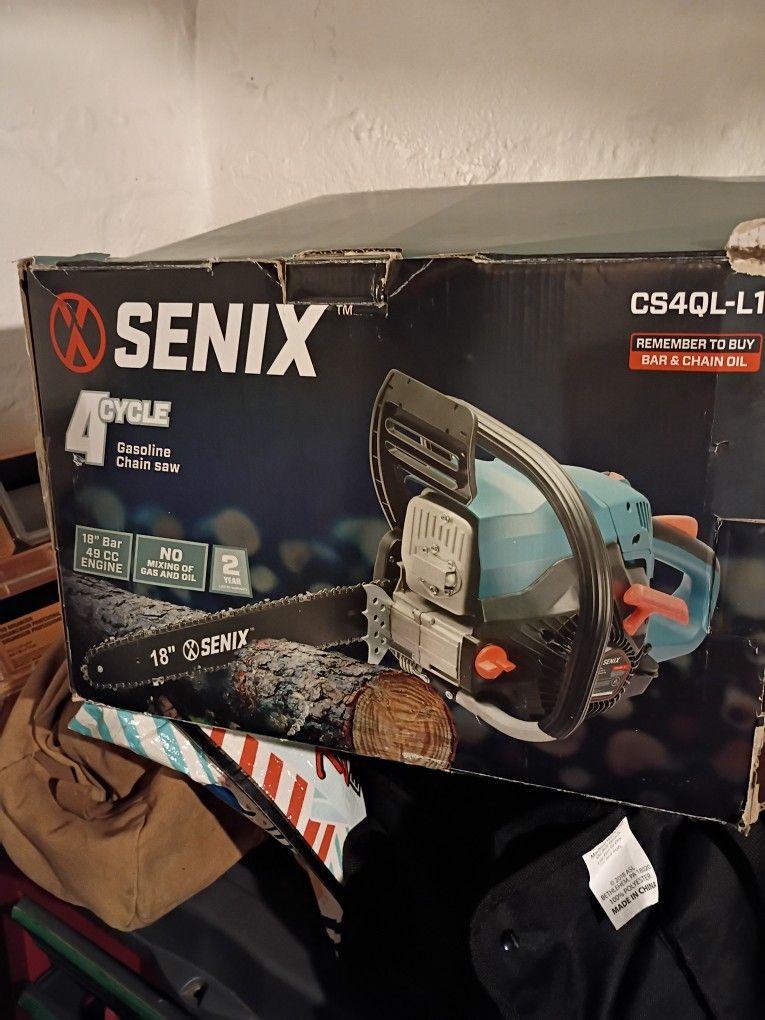 Senix 4 Cycle Chainsaw