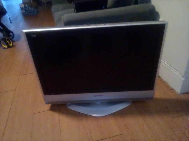 40 Inch Panasonic Tv Clean Look Brand New