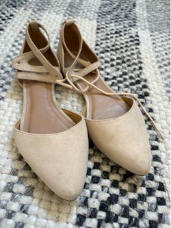 Gently Used shoes Women’s Size 6 $3