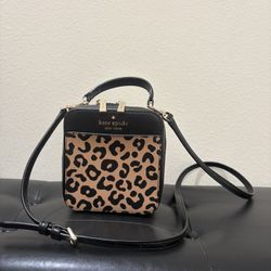 Kate Spade Daisy  Graphic Vanity Leopard Crossbody Purse WKR00646