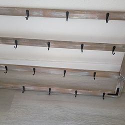 Wall coat hanger item hanger