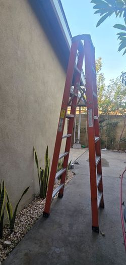 8ft Fiberglass Twin Step Ladder used