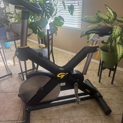 Hoist Fitness LeMond Series Pro Exercise Bike
