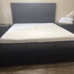 Four Piece King Bedroom Set Need To Go Today