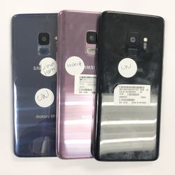 Samsung galaxy s9 unlocked , sold with store warranty 