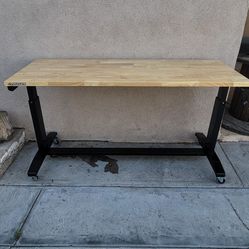 Husky Woodtop Work Bench Table Desk 