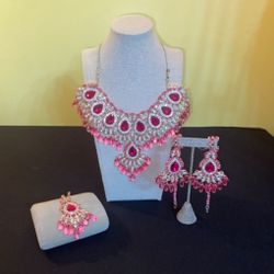 Beautiful BOLLYWOOD STYLE INDIAN Jewelry 