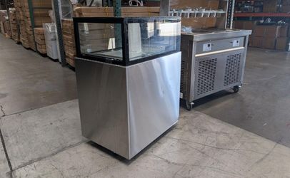 Clearance Bakery Refrigerator luxurious showcase 89843L0418